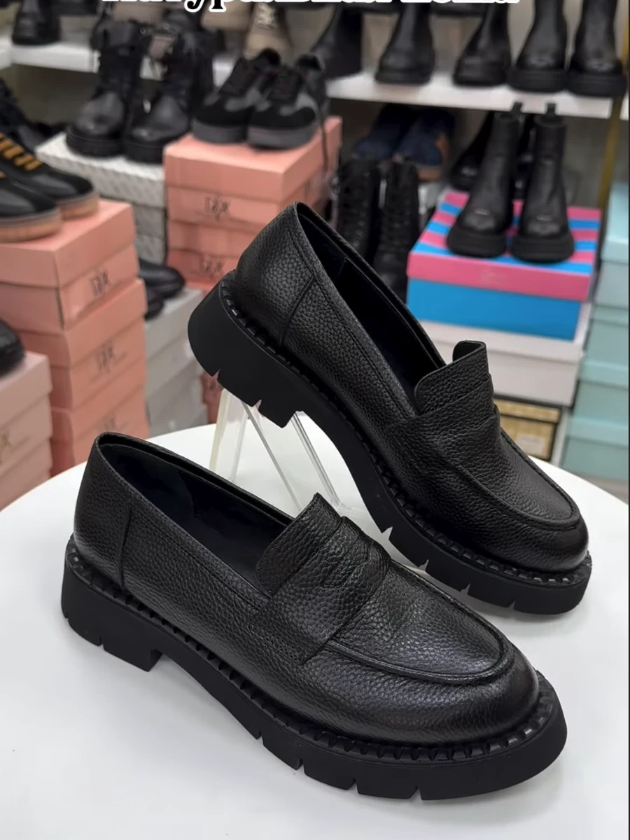 Женские лоферы из натуральной зернистой кожи