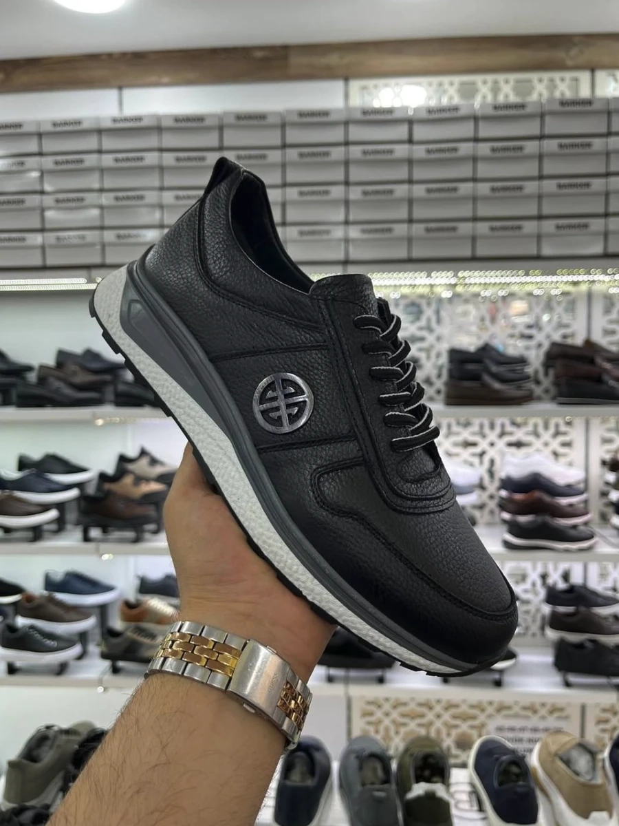 Мужские кроссовки из натуральной кожи