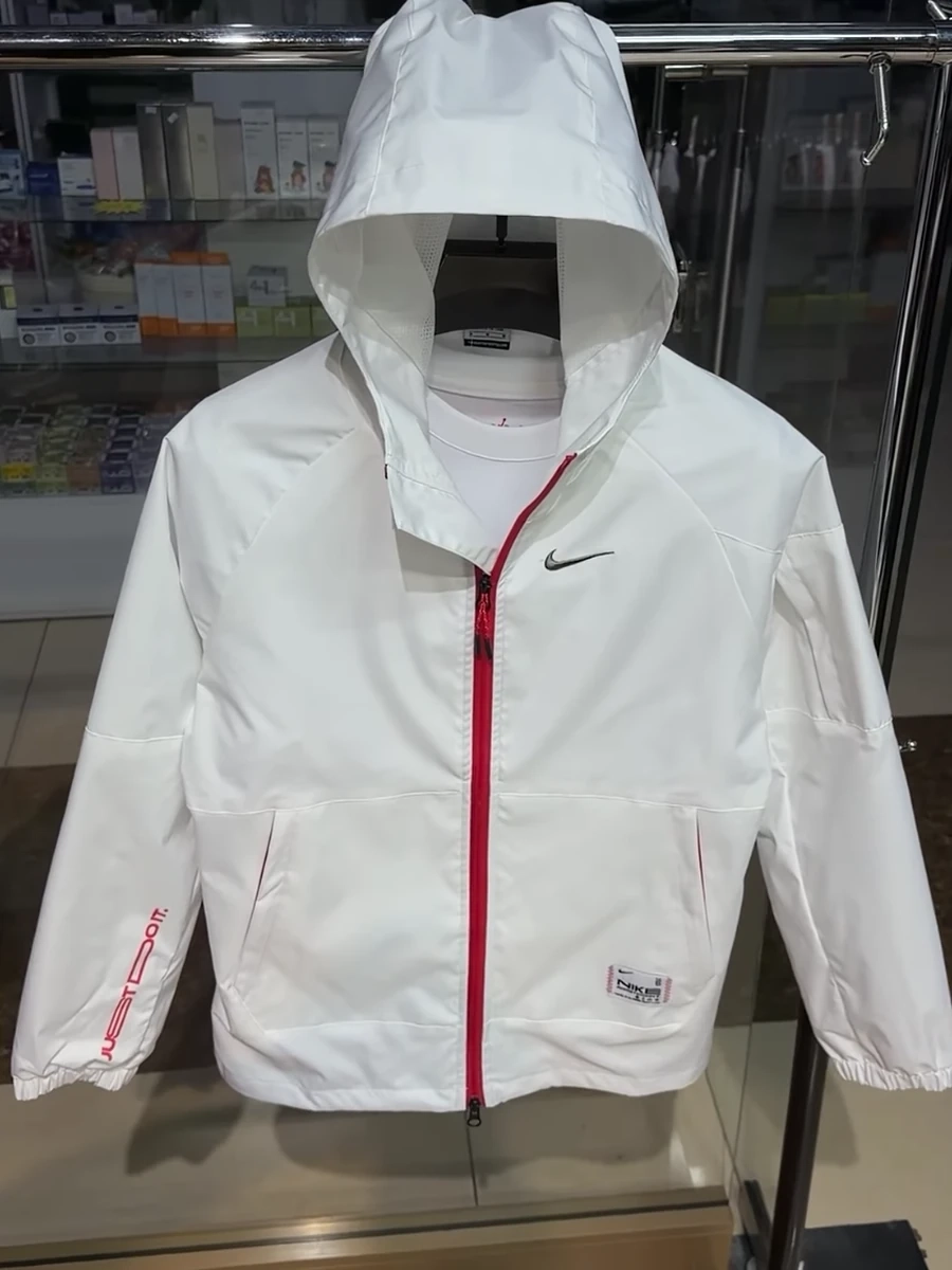 Белая ветровка Nike