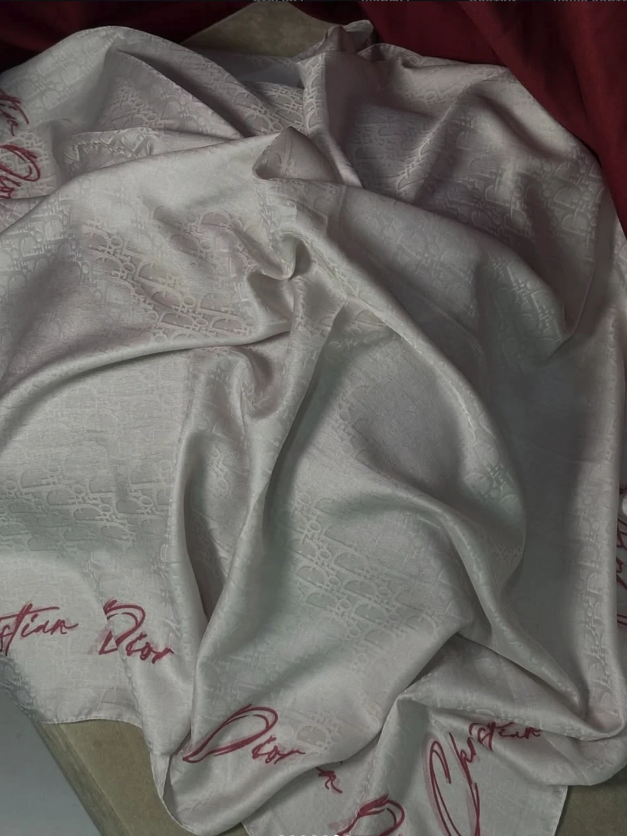 Белый однотонный платок под бренд атлас - твиль