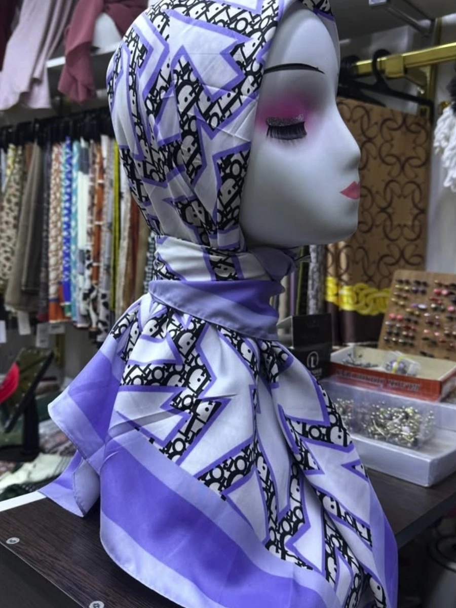 Атласные платки 90/90