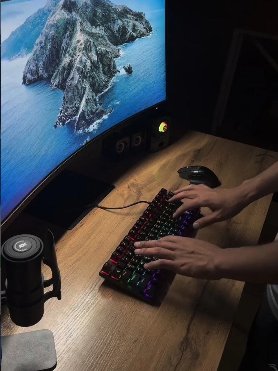 Механическая клавиатура Forev