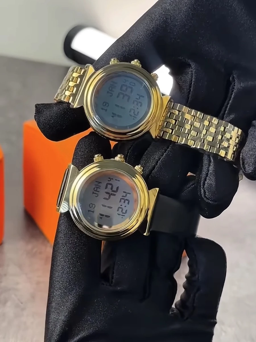 Женские электронные часы Al-Fajr