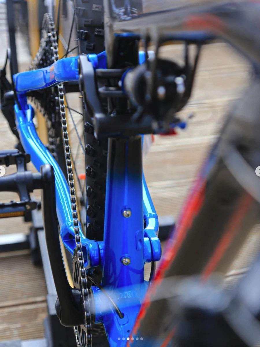 Горный велосипед с полной подвеской (двухподвес) CYPER от Titan Racing