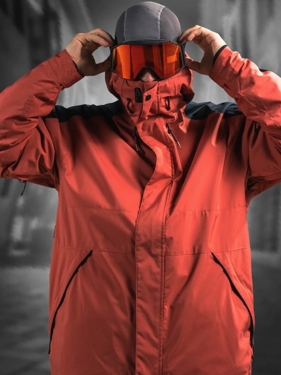 Мужская зимняя горнолыжная куртка – ветрозащитная, водоотталкивающая, с высоким воротником