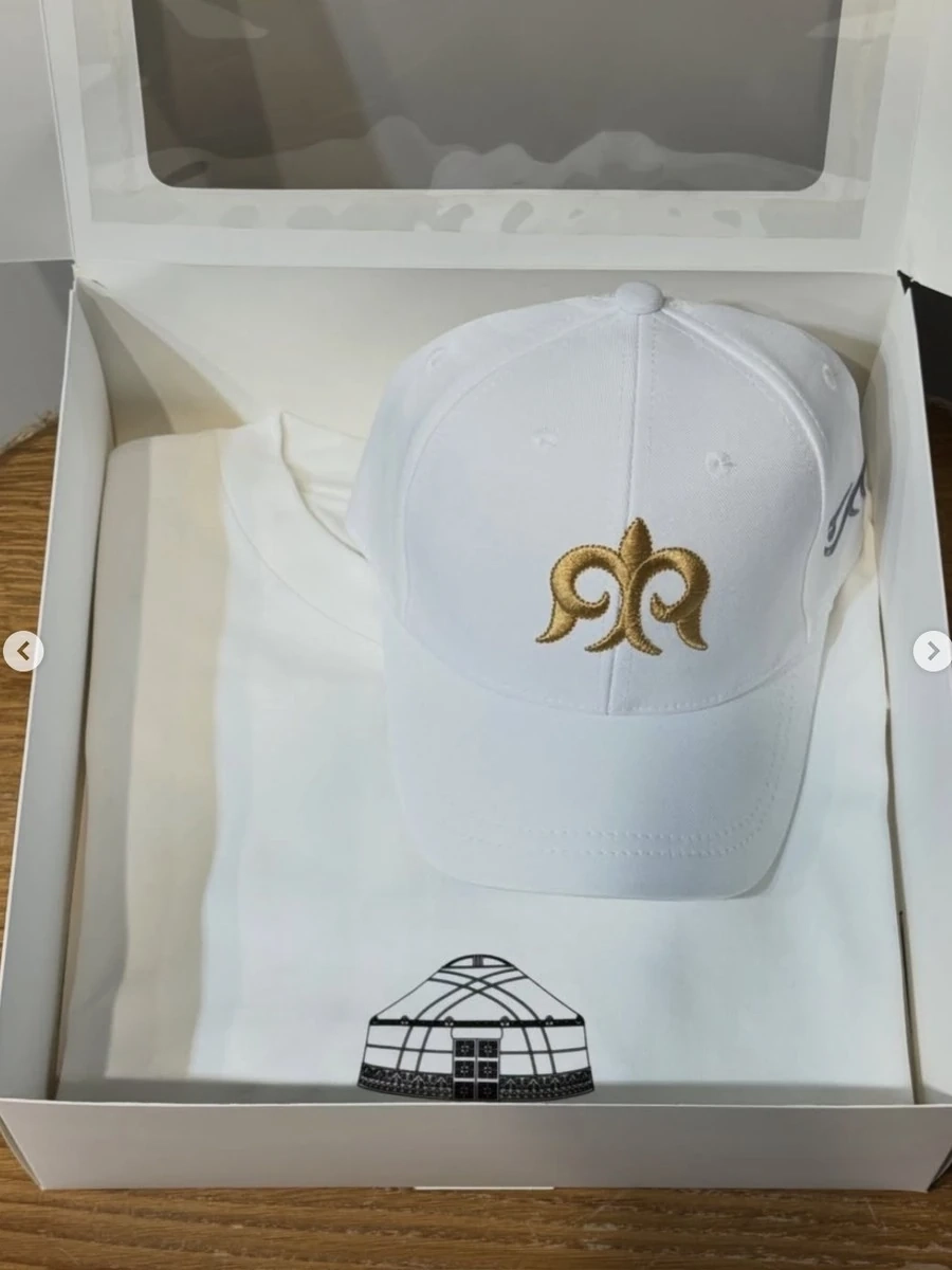 Подарочный этно набор - футболка из хлопка и кепка